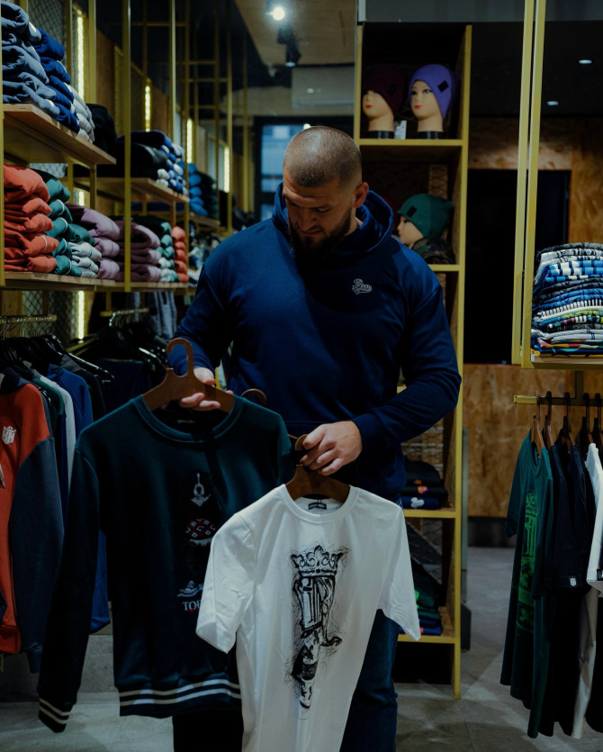 Ahmed Krnjić x Bosnian Kingdom

Ahmed “Bosnian Ste...